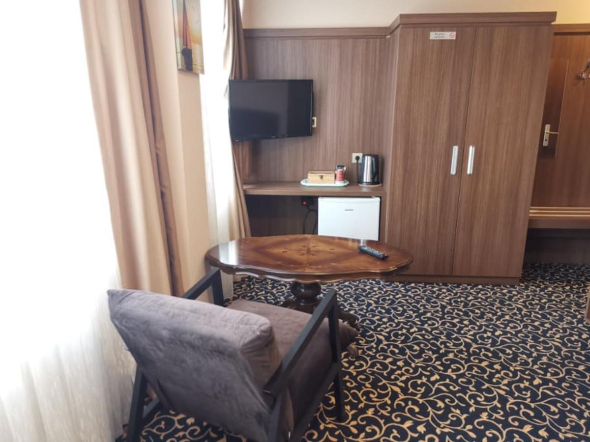 Hotel Zum Weissen Ochsen Aalen Exteriör bild