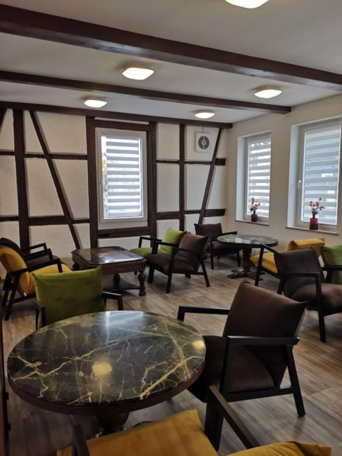 Hotel Zum Weissen Ochsen Aalen Exteriör bild