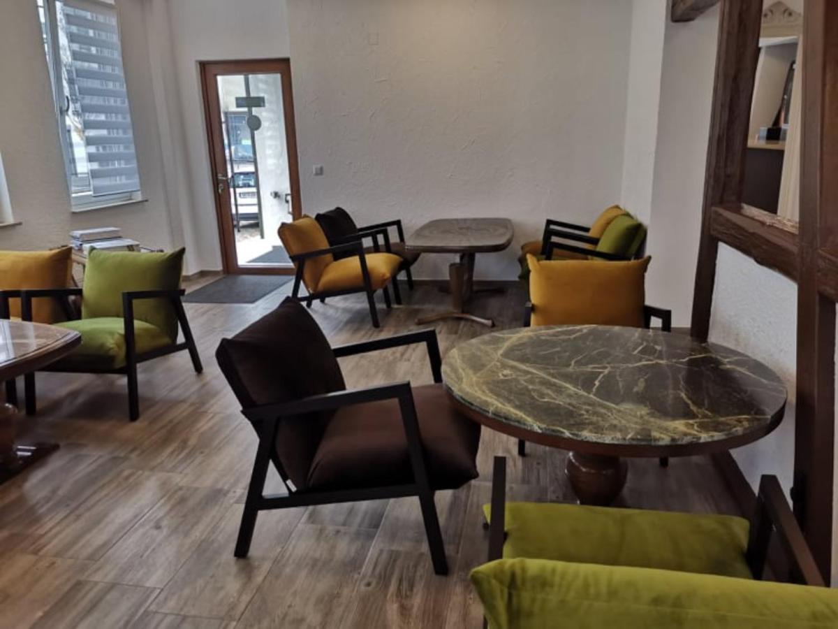 Hotel Zum Weissen Ochsen Aalen Exteriör bild