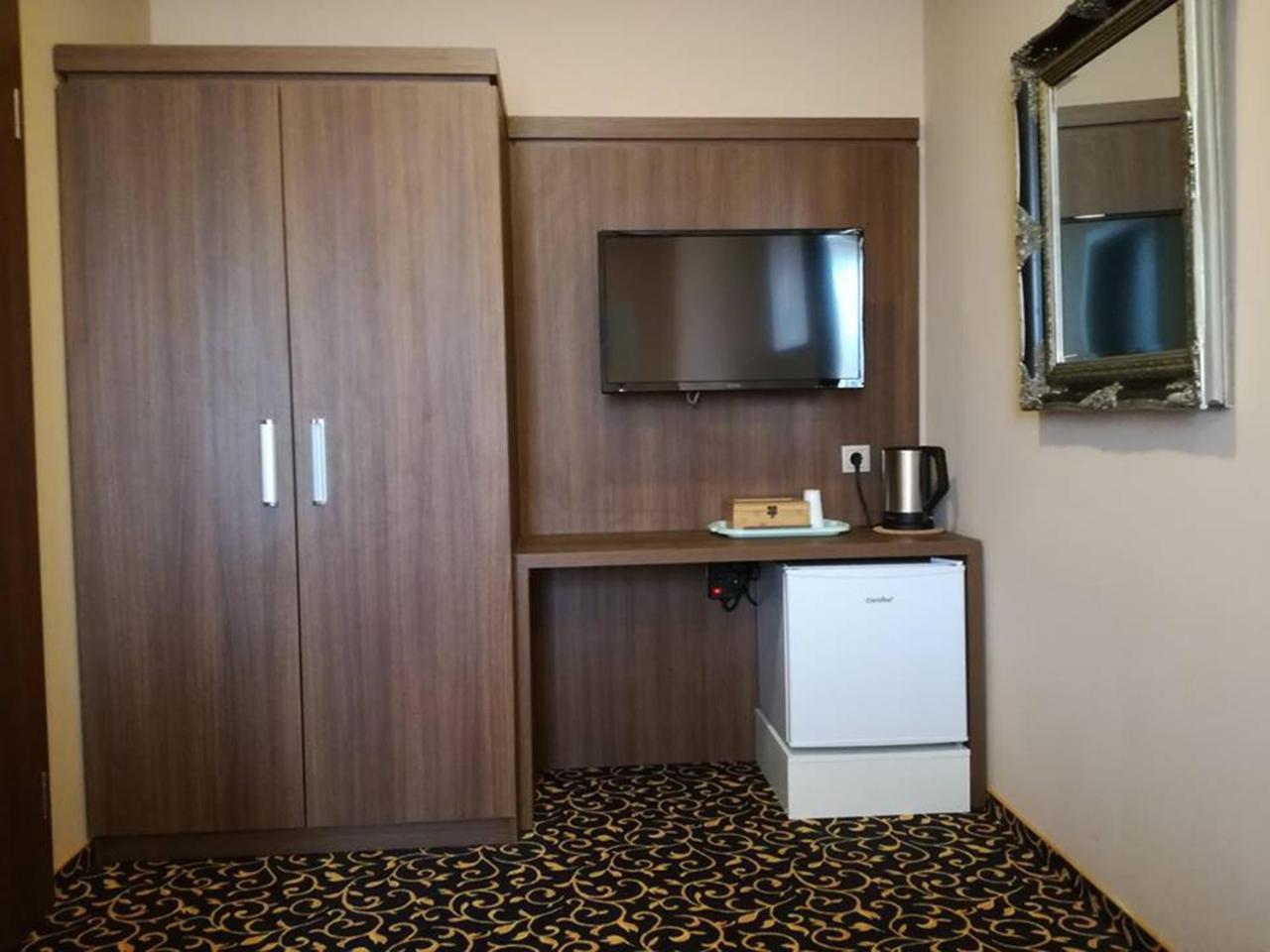 Hotel Zum Weissen Ochsen Aalen Exteriör bild