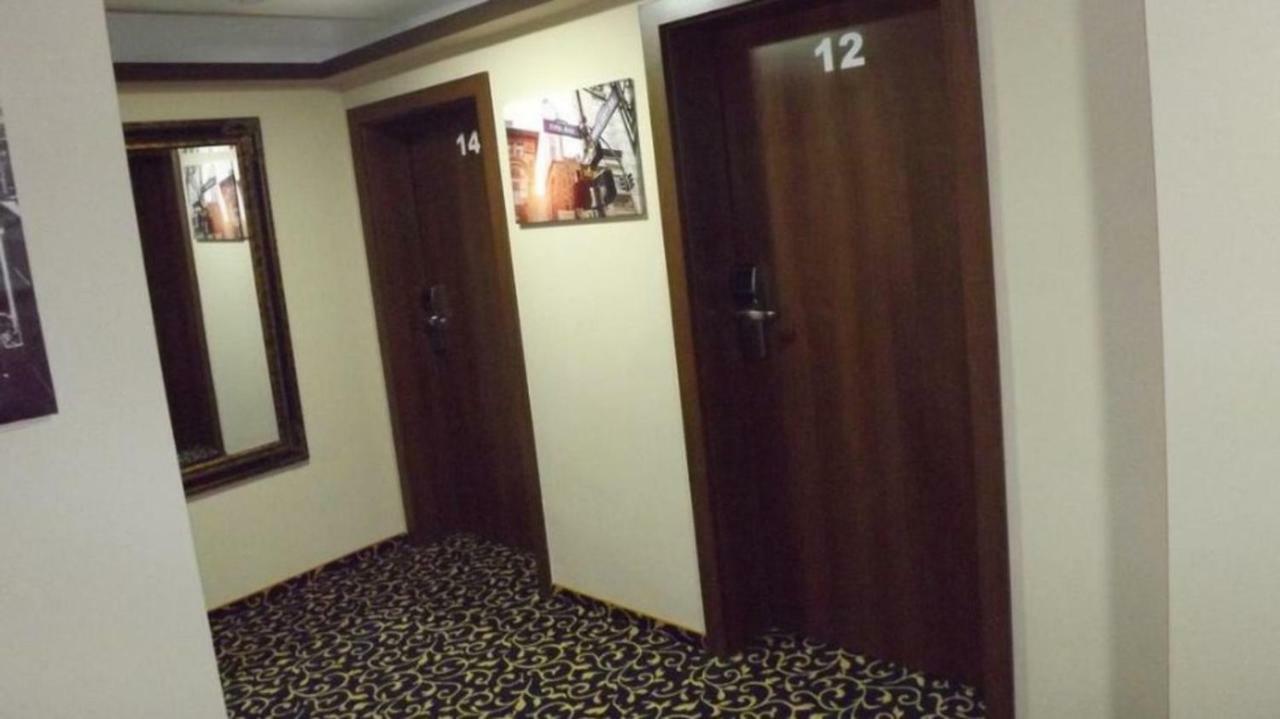 Hotel Zum Weissen Ochsen Aalen Exteriör bild